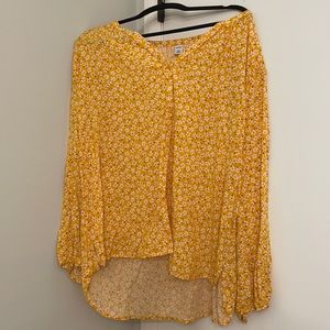 2 for 1 floral Old Navy shirts